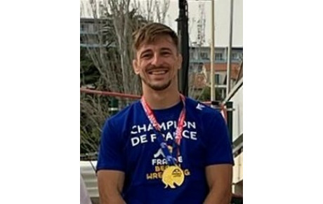 Qualifié aux championnats du monde de Beach Wrestling